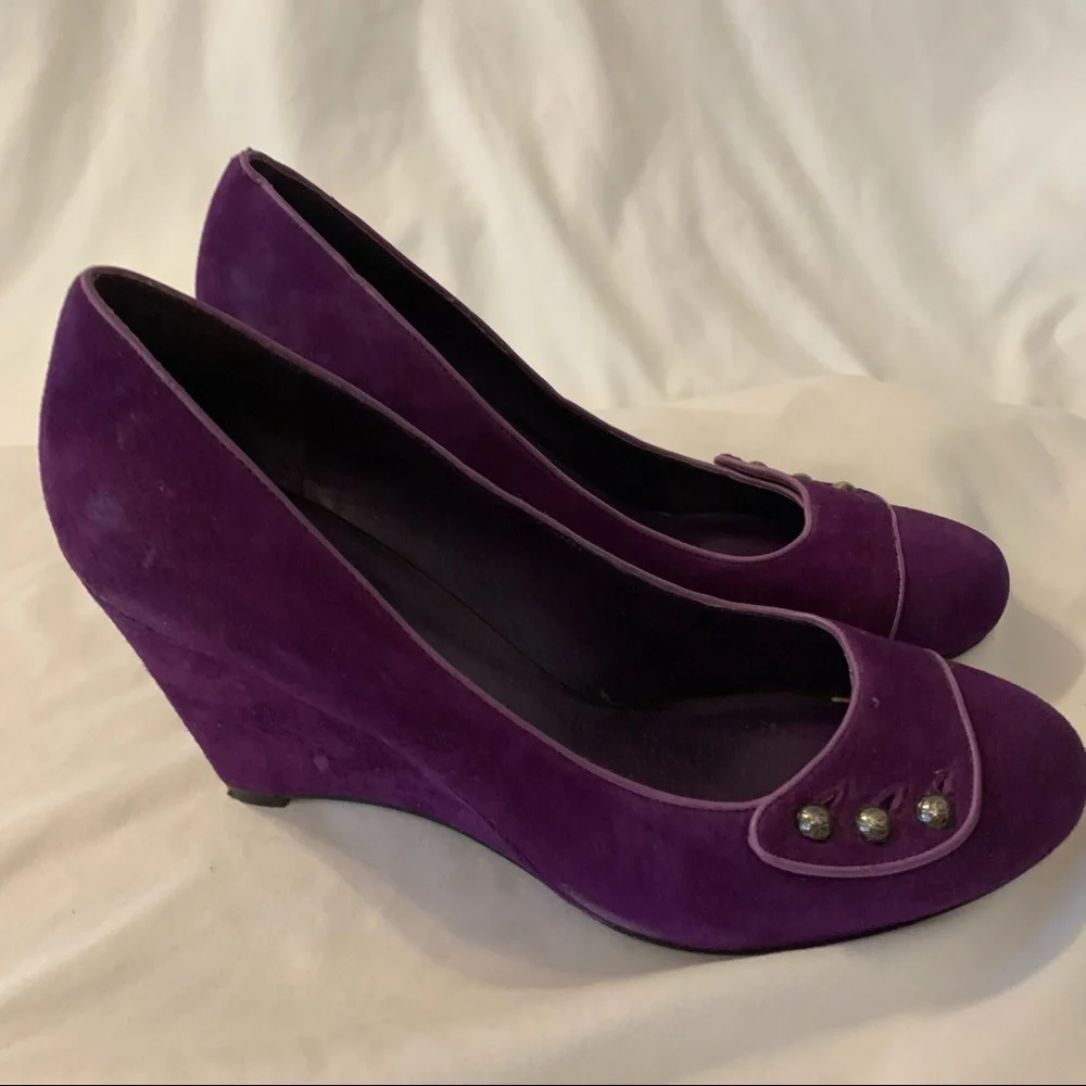 Like New BCBGeneration Rich Purple Mirtos Wedge Heels in Suede